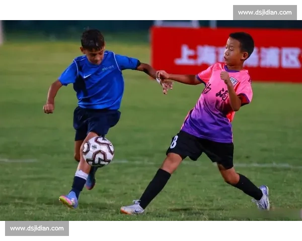 2025 “东润杯” 京启幕，足球少年逐梦绿茵